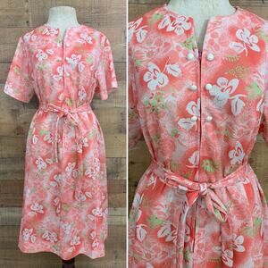 Vintage 1970s Mod Bright Peach Floral Belted Dress 46” Bust /42” Waist